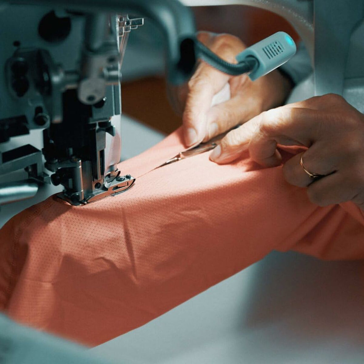 V3H22D81B9F37CA48C9DAF22E28AA71B556R6990552P6