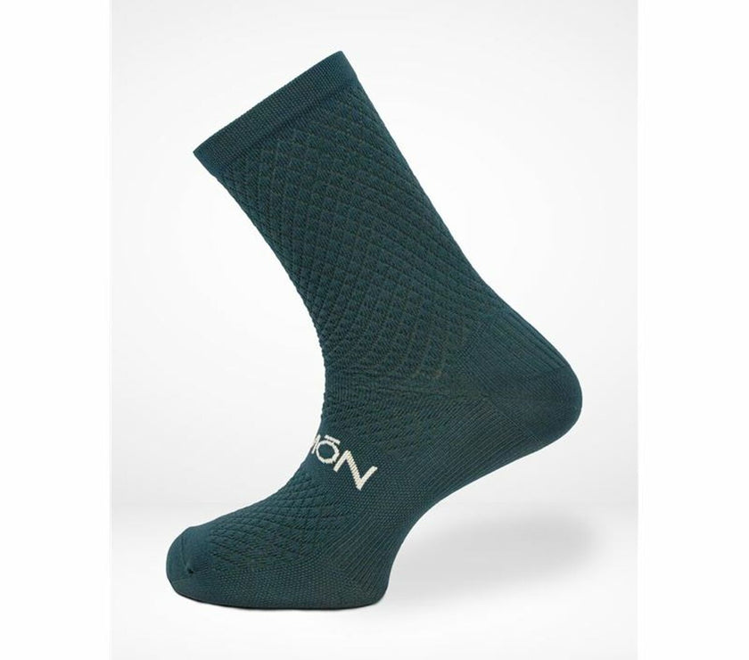 V5HFEC9E81839A9B35D617687F7CF4B151AR5494243P2