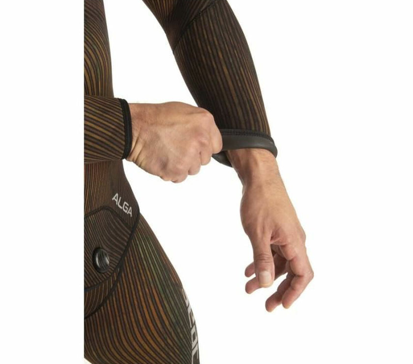 V4HB40BBF44E56C25662653CB214D86462DR6114036P3