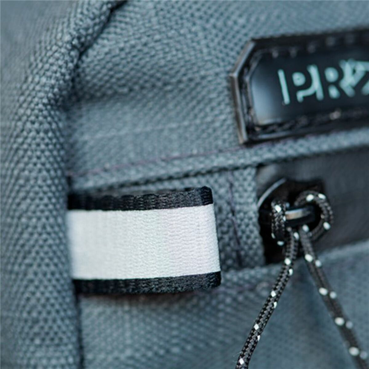 V3H973B4F7FFFA8CA00C75206FDA6369BA8R7153654P2